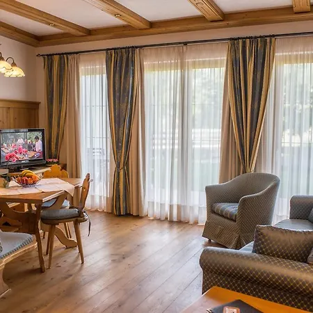 Abanico Appartements Seefeld in Tirol Room photo